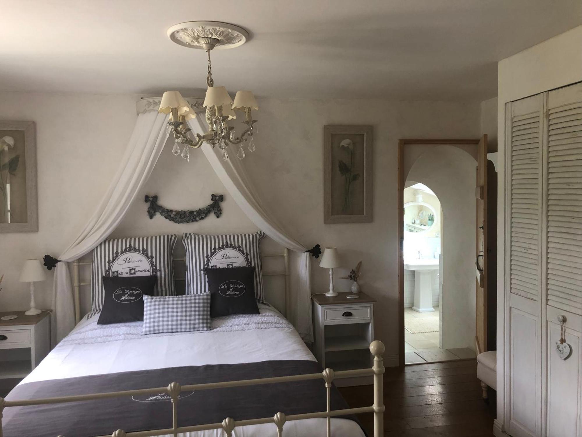ショレ La Grange D'Helene Bed & Breakfast エクステリア 写真
